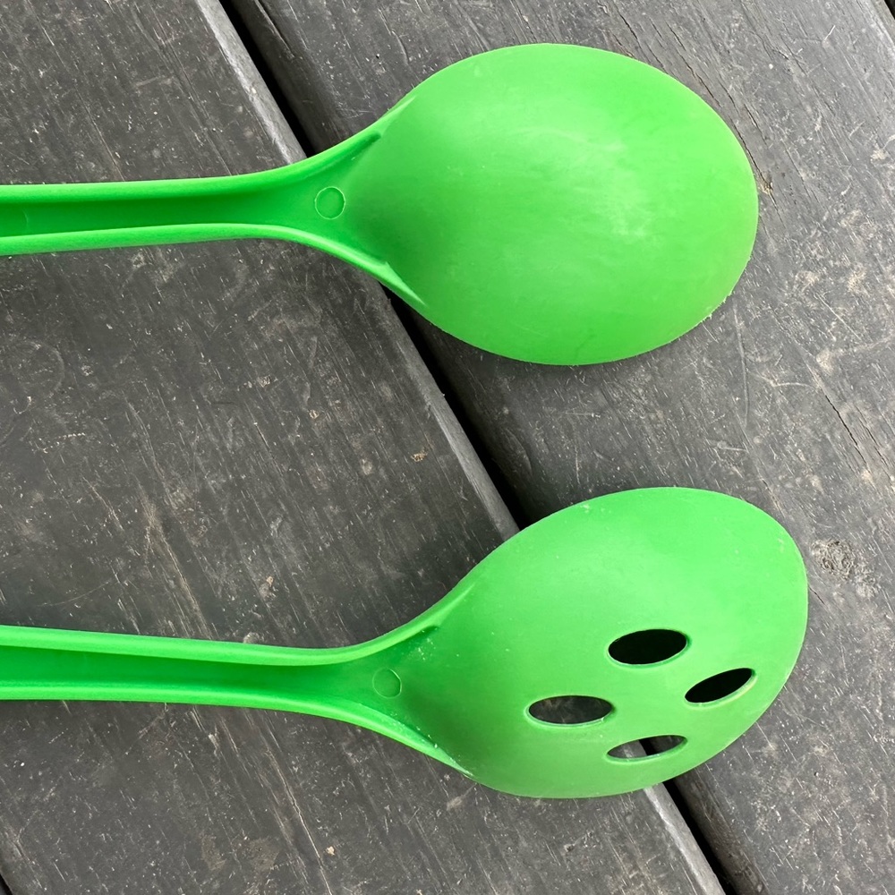 2 green ladle spoons! Like new! - Picture 5 of 6